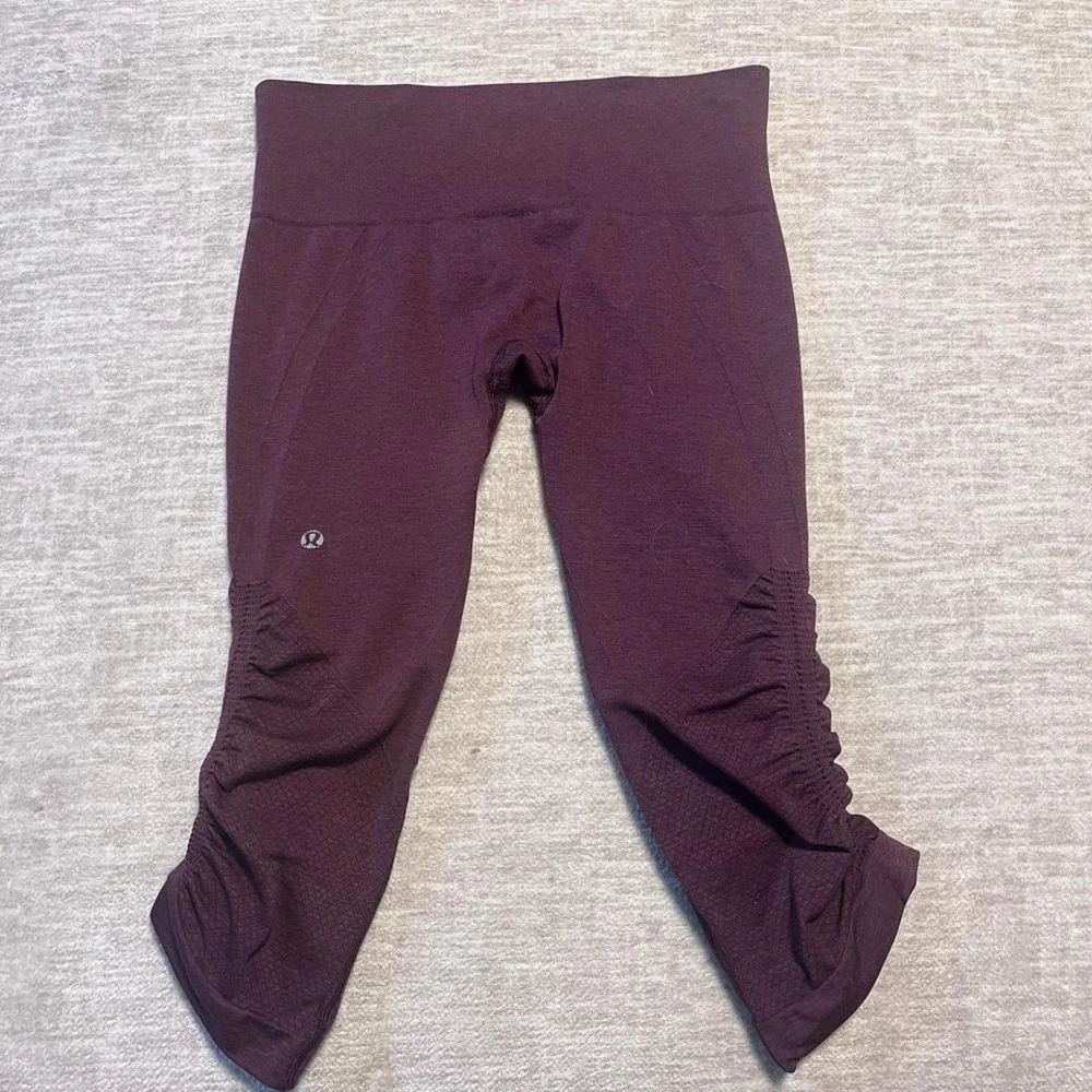 Lululemon Crop Leggings Purple Ruched Seamless High Rise Size XS/Small 12